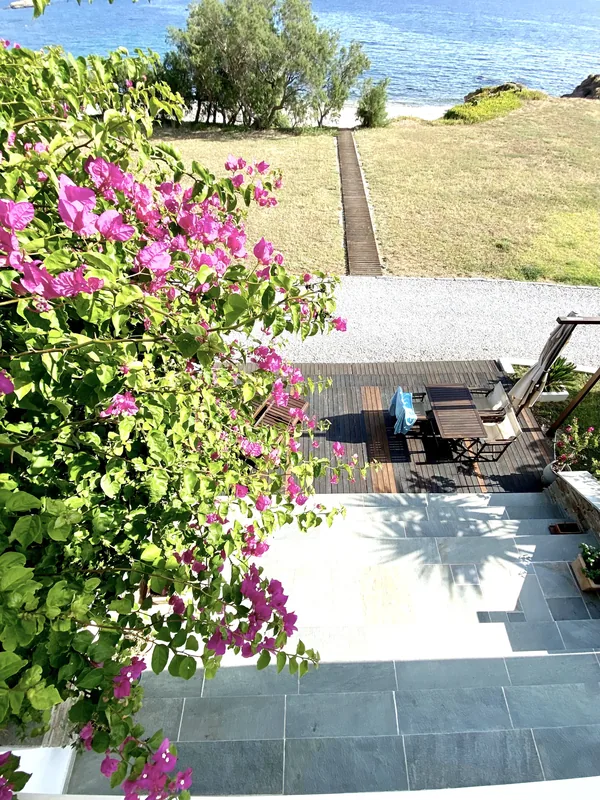 Svolis Beachhouse, Terrazza 1